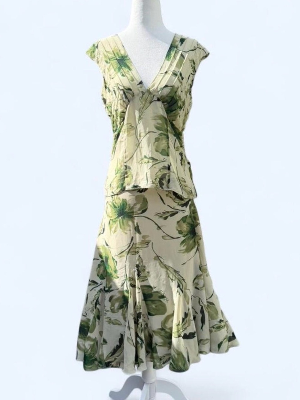 🌿 Romantic sage floral two piece set 🤍